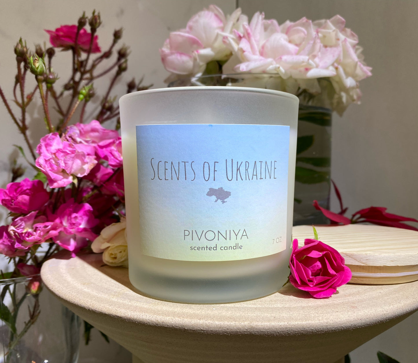PIVONIYA candle