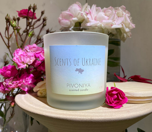 PIVONIYA candle